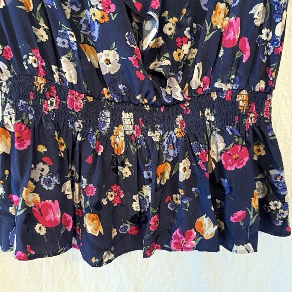 LAUREN Ralph Lauren Black Label Ruffle Trim Black Floral Top Size M - Picture 5 of 12